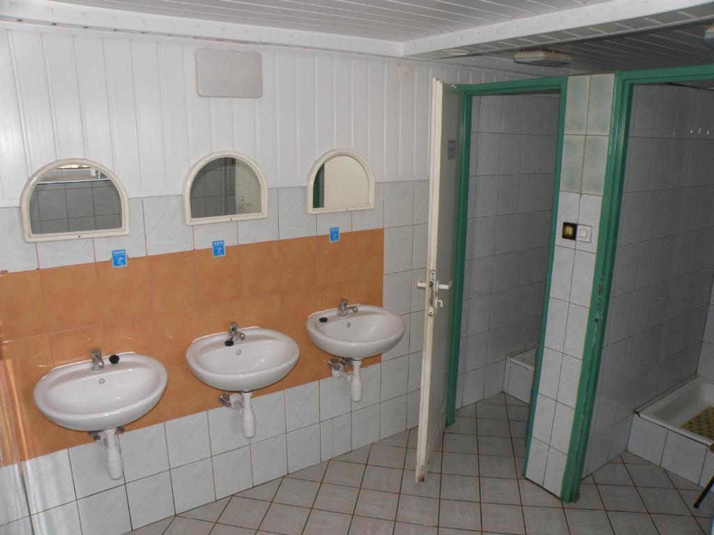 Szkolne Schronisko Mlodziezowe Zloty Widok Hostel Piechowice  Luaran gambar