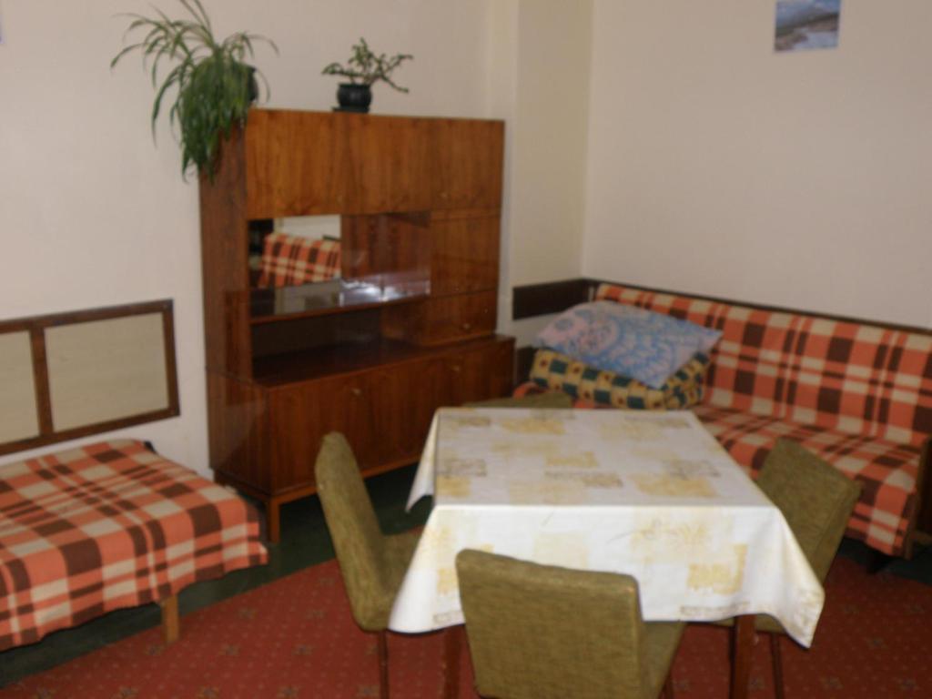 Szkolne Schronisko Mlodziezowe Zloty Widok Hostel Piechowice  Luaran gambar